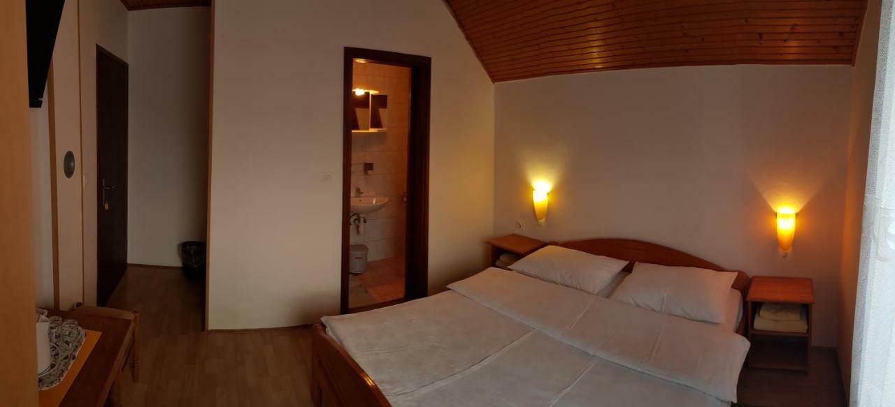 House Anamarija Hotel Seliste Dreznicko Exterior photo