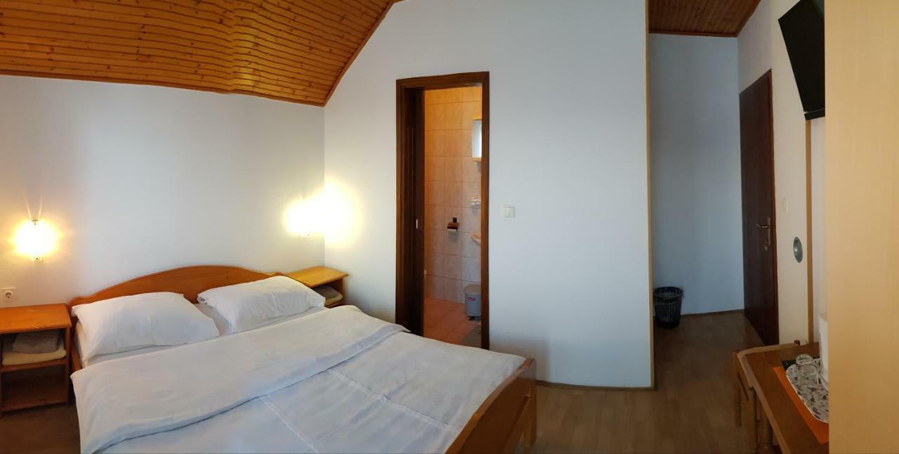 House Anamarija Hotel Seliste Dreznicko Exterior photo